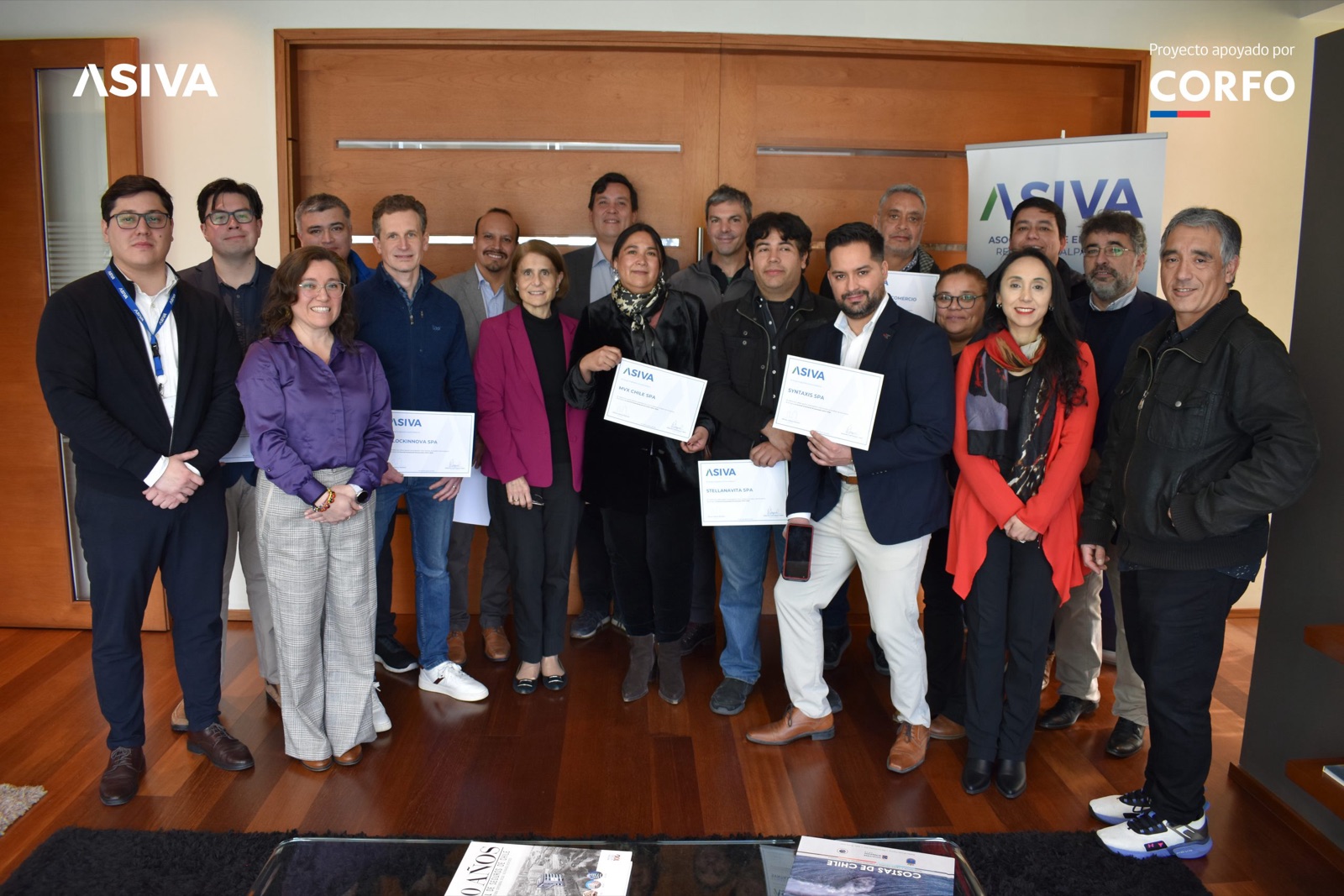 Empresas finalistas del Match de Innovación #Conectados 2026 de ASIVA, con sus certificados, en el cierre del proceso.